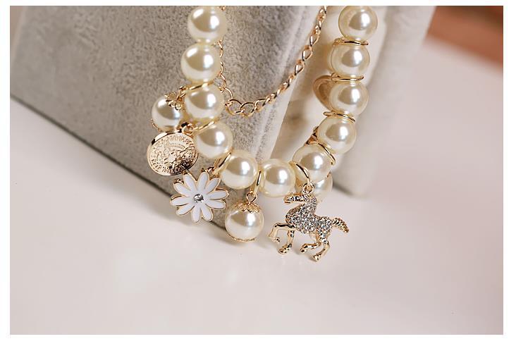 Pearl Flower Bracelet – Delicate & Elegant Jewelry