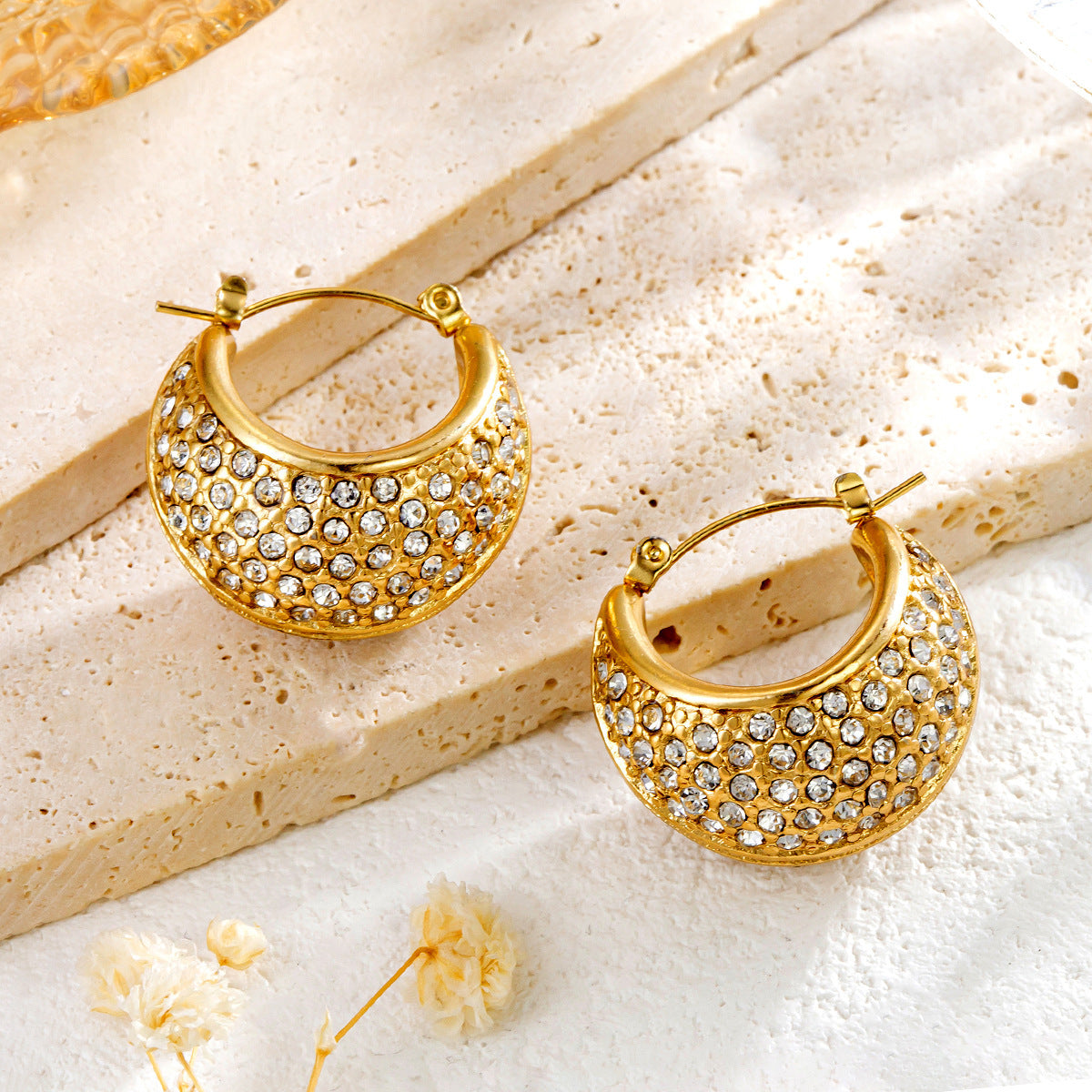 Top 1 Gold Oval Earrings – Sleek Titanium Sparkle