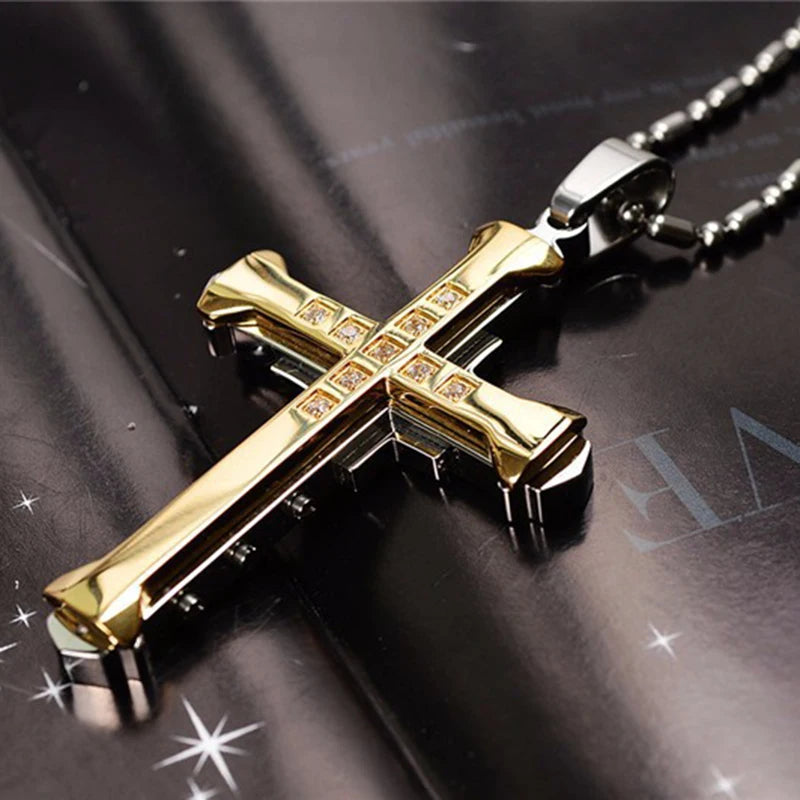 New Fashion Cross Necklace for Men Jesus Crystal Cross Pendant Necklace Black Silver Color Stainless Steel Necklace Jewelry