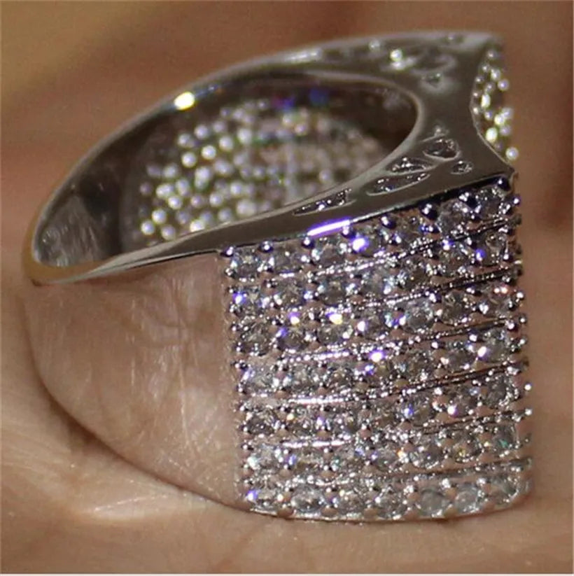 14K White Gold Diamond Ring – Luxury Unisex Jewelry