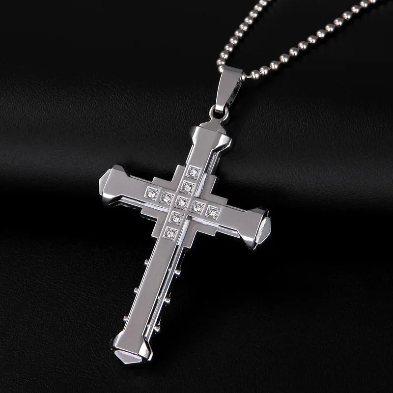 New Fashion Cross Necklace for Men Jesus Crystal Cross Pendant Necklace Black Silver Color Stainless Steel Necklace Jewelry