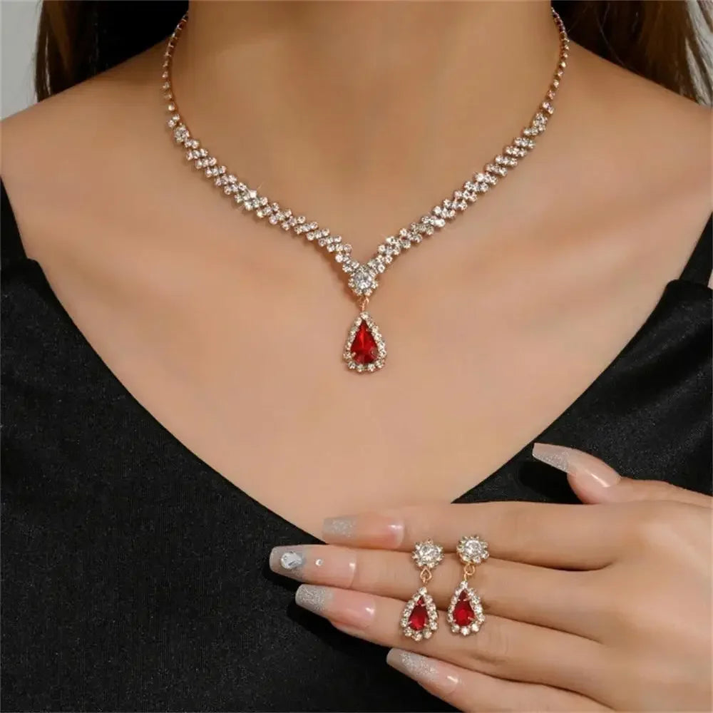 Elegant waterdrop rhinestone jewelry set for women featuring a necklace and earrings, perfect for weddings. Elegant waterdrop rhinestone jewelry set for women featuring a necklace and earrings, perfect for wedding
