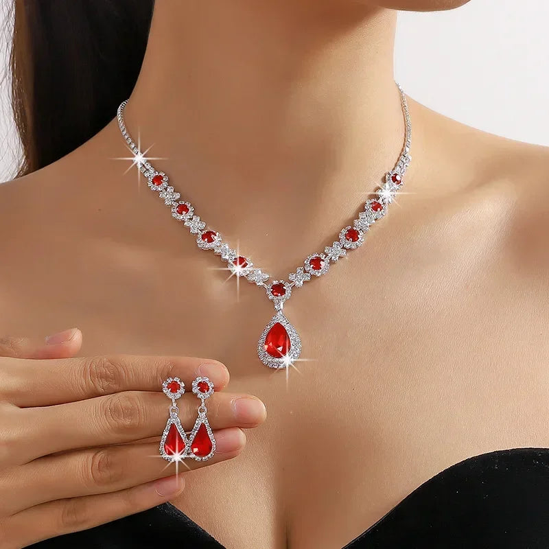 Elegant waterdrop rhinestone jewelry set for women featuring a necklace and earrings, perfect for weddings. Elegant waterdrop rhinestone jewelry set for women featuring a necklace and earrings, perfect for wedding