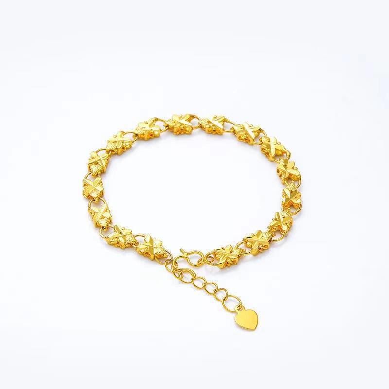 Lucky Clover Heart Necklace – 14K Gold-Plated Gift for Her
