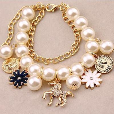 Pearl Flower Bracelet – Delicate & Elegant Jewelry