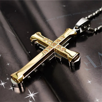 New Fashion Cross Necklace for Men Jesus Crystal Cross Pendant Necklace Black Silver Color Stainless Steel Necklace Jewelry