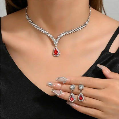 Elegant waterdrop rhinestone jewelry set for women featuring a necklace and earrings, perfect for weddings. Elegant waterdrop rhinestone jewelry set for women featuring a necklace and earrings, perfect for wedding