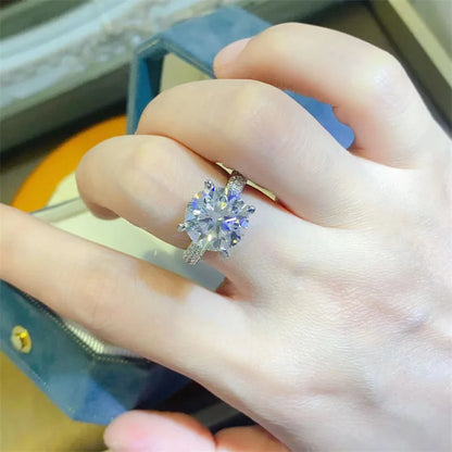 5 Carat Moissanite Ring – Classic 18K White Gold Sparkle