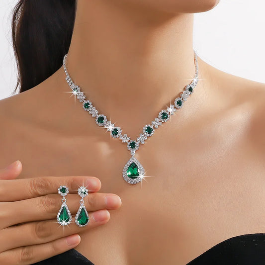 Elegant waterdrop rhinestone necklace and earring jewelry set for women, perfect for weddings and special occasions.