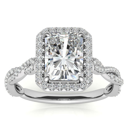 Emerald Moissanite Ring – 14K Gold Brilliance in 1 Stunning Piece