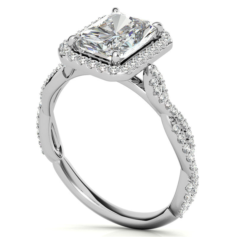 Emerald Moissanite Ring – 14K Gold Brilliance in 1 Stunning Piece
